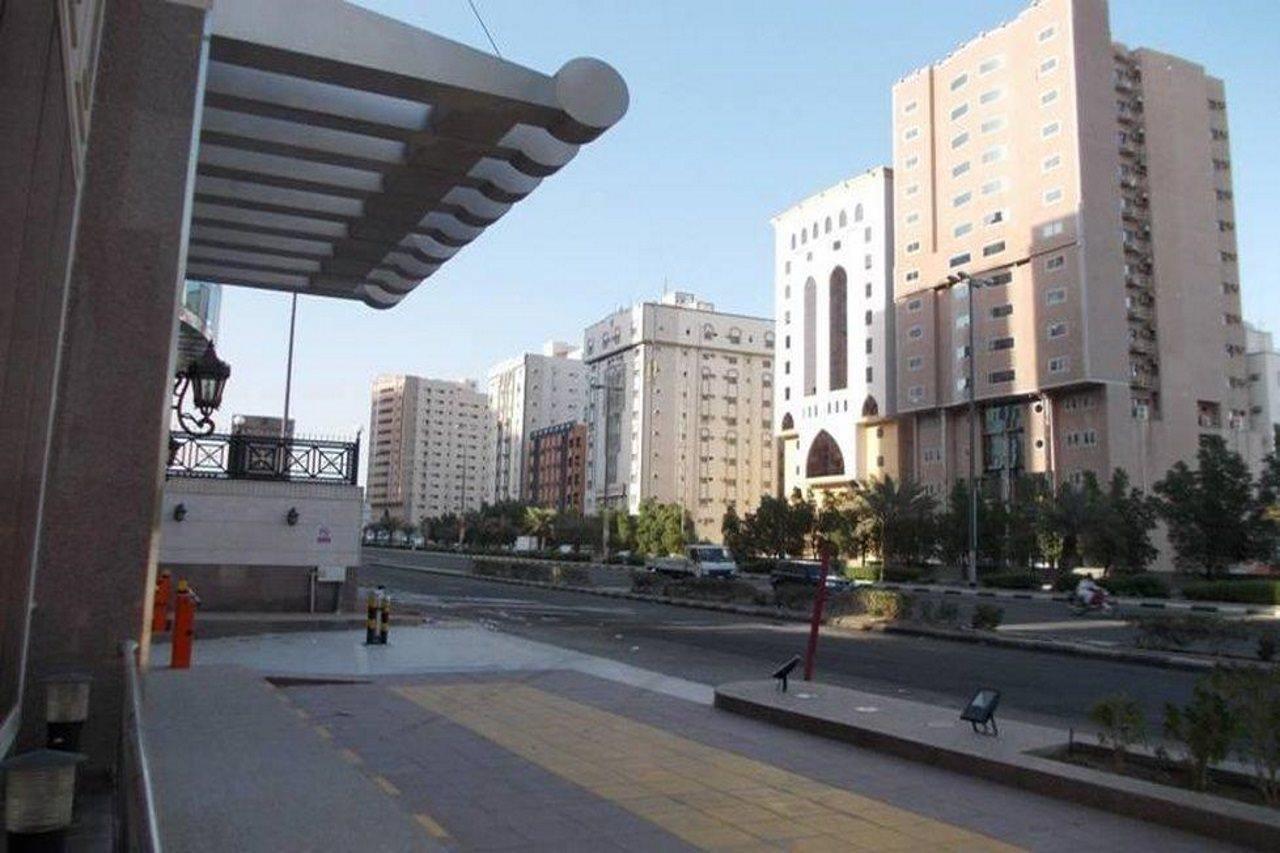 Platinum Abraj Al Ehsan Hotel Mecca Exterior photo
