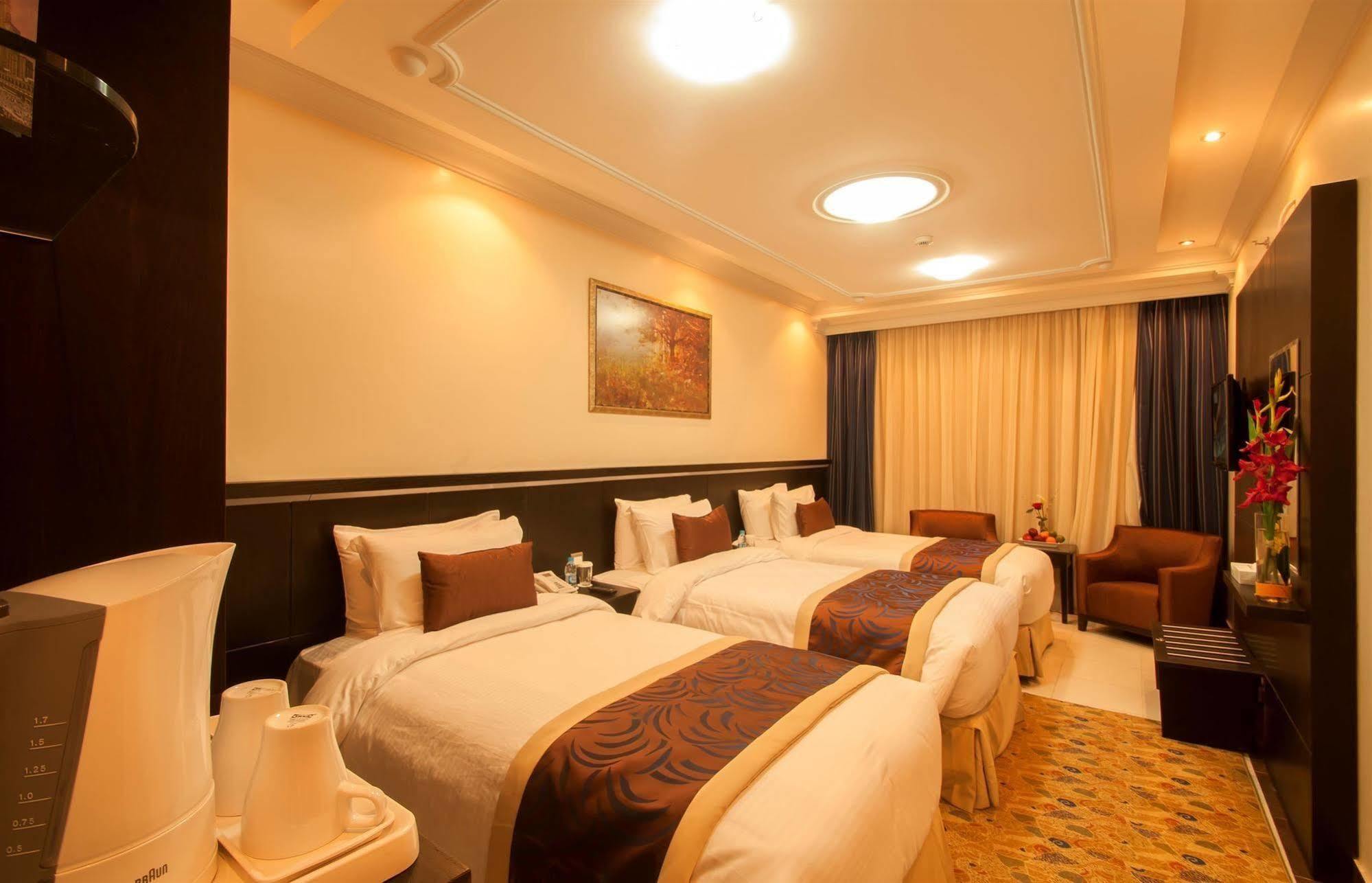 Platinum Abraj Al Ehsan Hotel Mecca Exterior photo