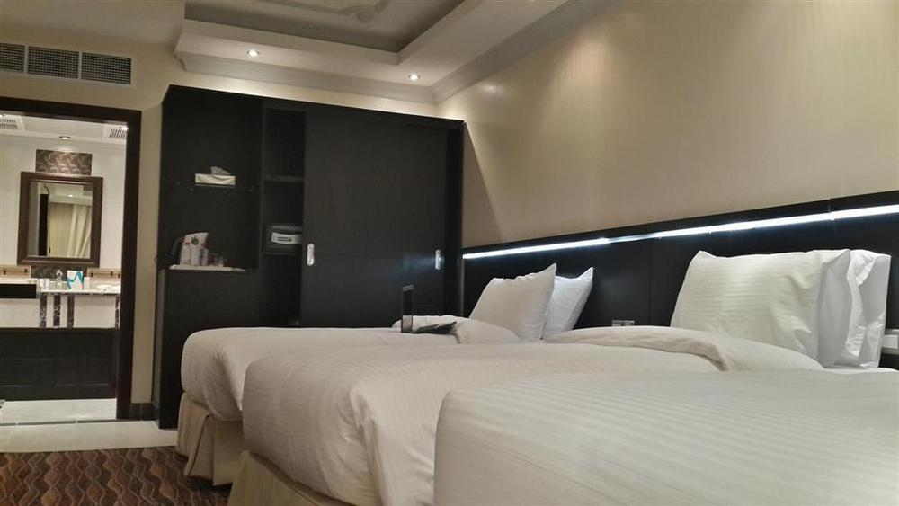 Platinum Abraj Al Ehsan Hotel Mecca Room photo